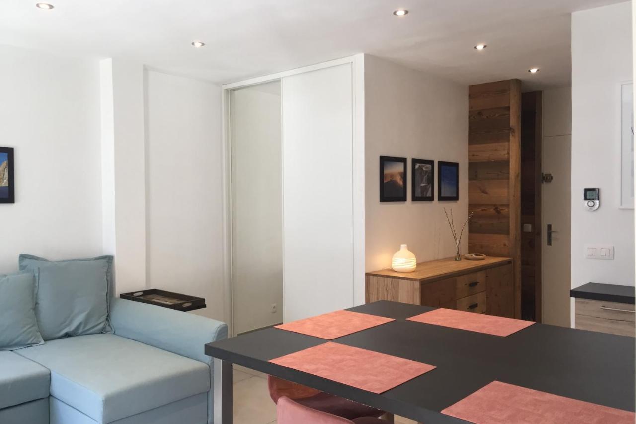 Modern Flat In The Heart Of Chamonix Lägenhet Exteriör bild
